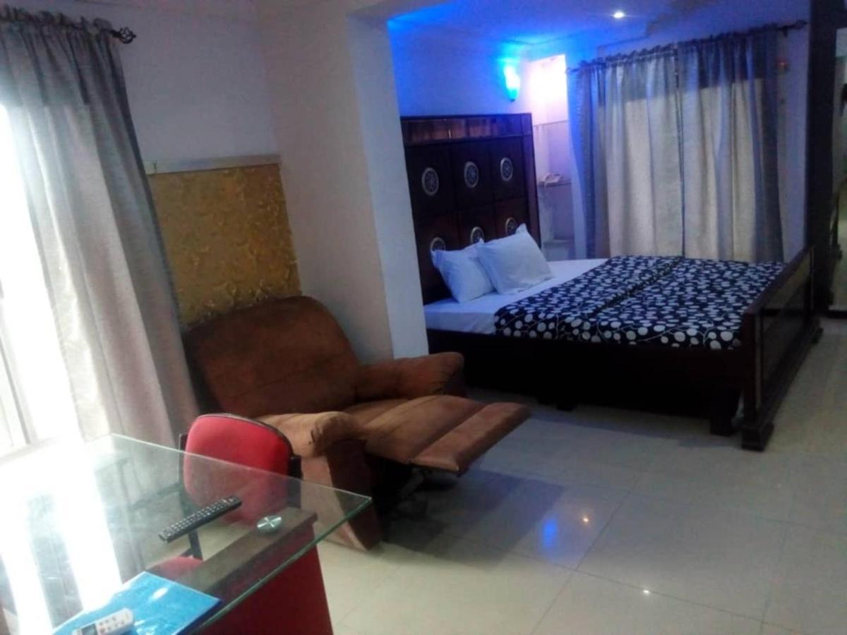 Theodawn Hotels @ Suite 29 Ikeja Exterior foto