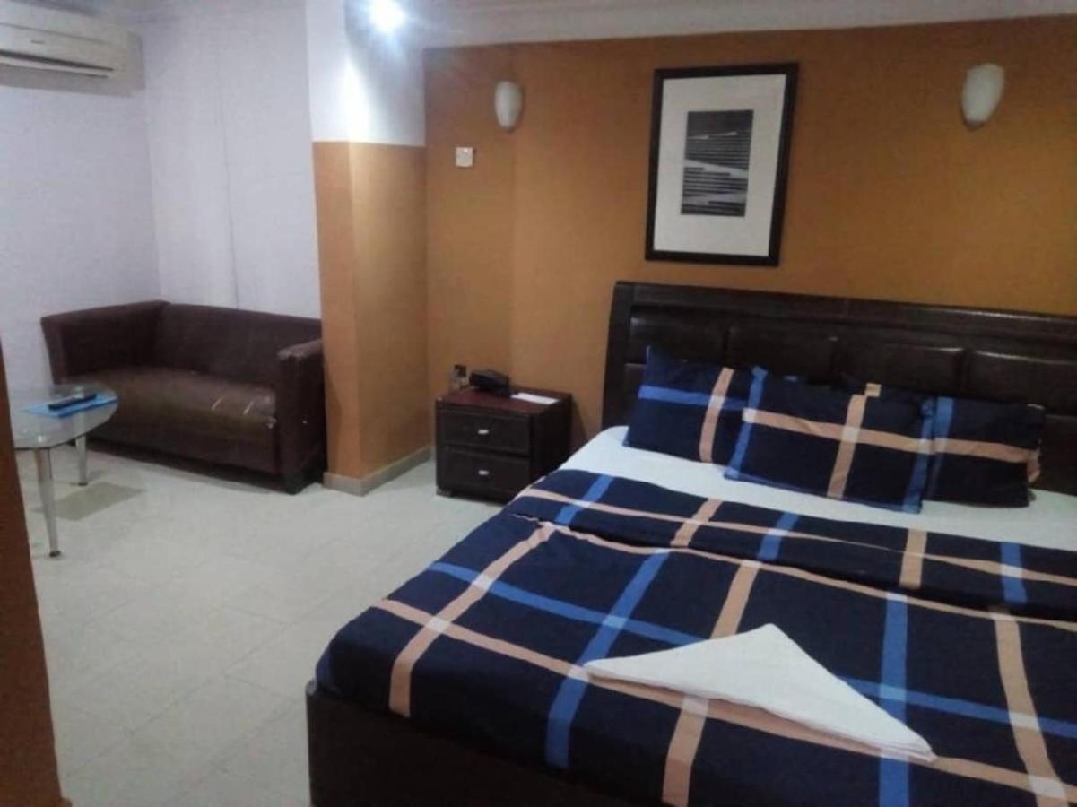 Theodawn Hotels @ Suite 29 Ikeja Exterior foto