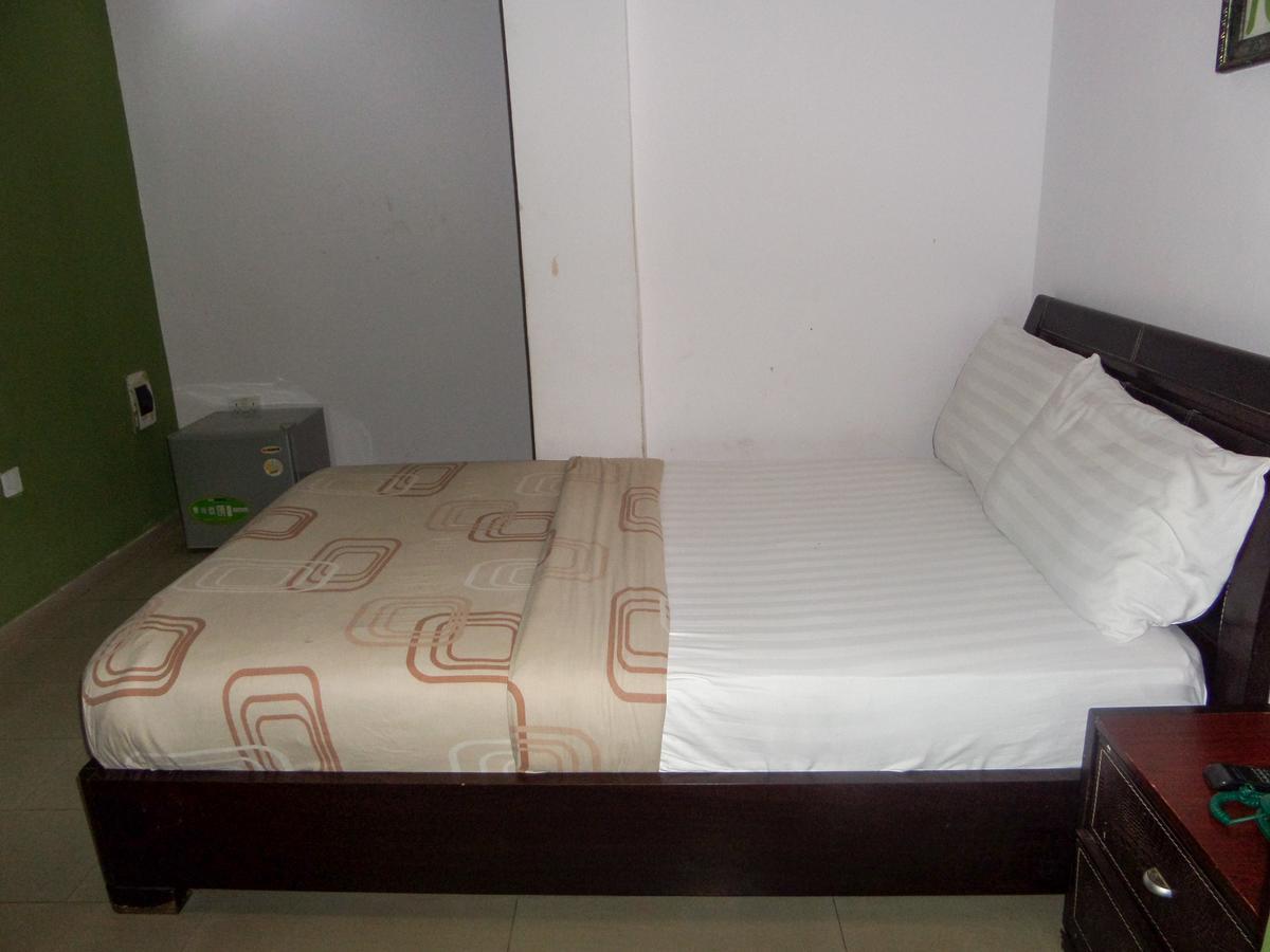 Theodawn Hotels @ Suite 29 Ikeja Exterior foto