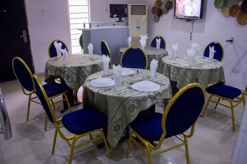 Theodawn Hotels @ Suite 29 Ikeja Exterior foto